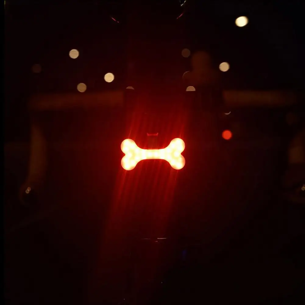Night Riding Bike Light High Brightness Waterproof Bicycle Rear Light with Multiple Modes Rechargeable Bike Safety Warning Tail
Night Riding Bike Light High Brightness Waterproof Bicycle Rear Light with Multiple Modes Rechargeable Bike Safety Warning Tail