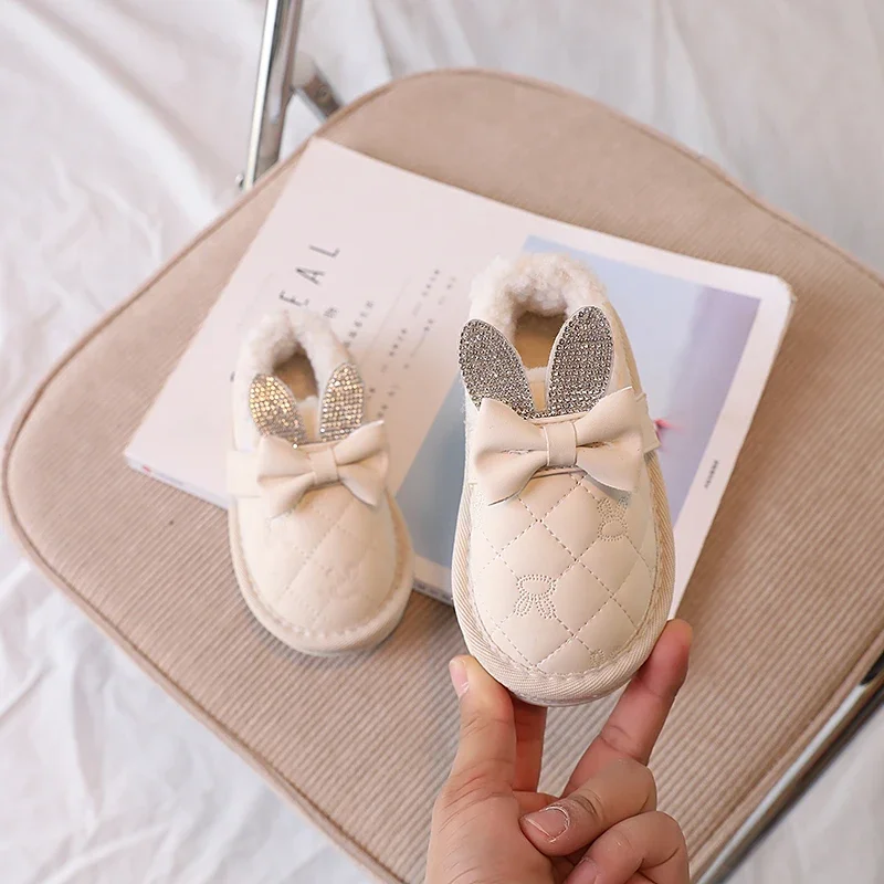 New Girls Casual Shoes Warm Korean Rhinestones Ear Bow Platform Children Leather Shoes 2023 Solid Color New Kids Fashion Shoes
New Girls Casual Shoes Warm Korean Rhinestones Ear Bow Platform Children Leather Shoes 2023 Solid Color New Kids Fashion Shoes