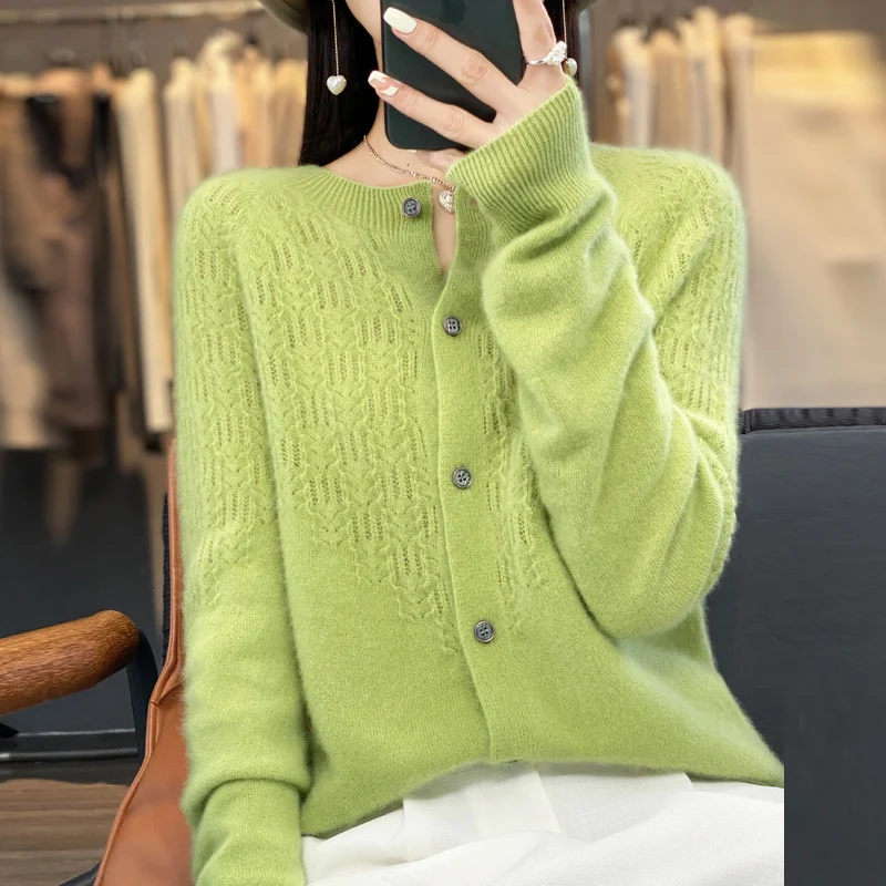 Cashmere cardigan in autumn and winter 100% Merino wool knitted solid color openwork dress women's O-neck knitted cardigan coat 
Cashmere cardigan in autumn and winter 100% Merino wool knitted solid color openwork dress women's O-neck knitted cardigan coat