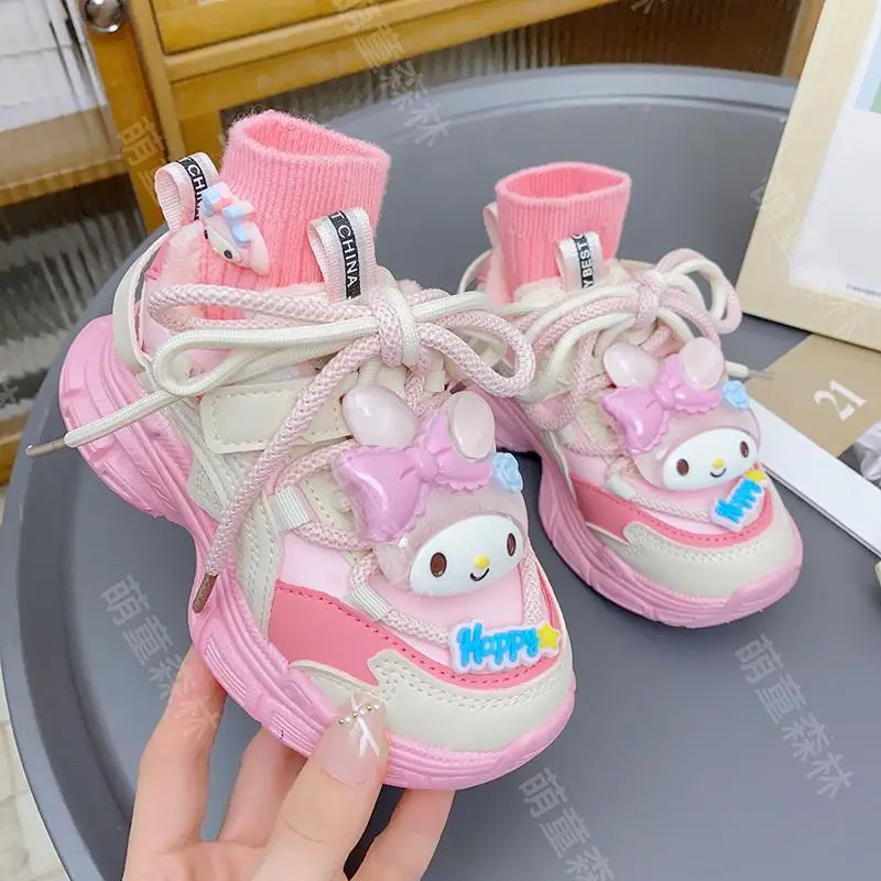 Sanrio Kawaii Kuromi Sneakers Girls Cute Anime My Melody Cinnamoroll Plush Shoes Winter Running Shoes Waterproof Gifts for Kids
Sanrio Kawaii Kuromi Sneakers Girls Cute Anime My Melody Cinnamoroll Plush Shoes Winter Running Shoes Waterproof Gifts for Kids