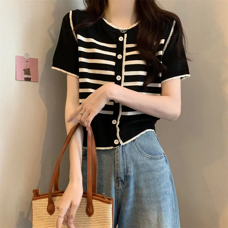 

Women's 2024 Summer Pullover Round Neck Small Fragrant Style Spliced Colored Stripes Fashion Elegant Short Sleeve Knitted Tops