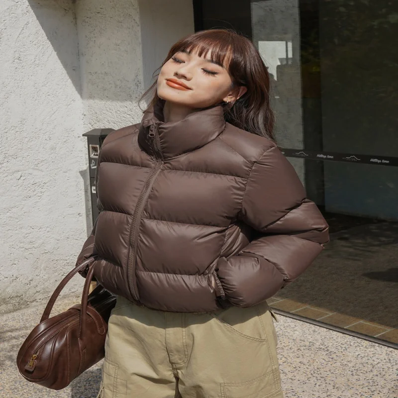 Short Thick down Jacket Women's Winter 2023 Stand Collar Small Bread Coat 90 White Duck down Coat
Short Thick down Jacket Women's Winter 2023 Stand Collar Small Bread Coat 90 White Duck down Coat