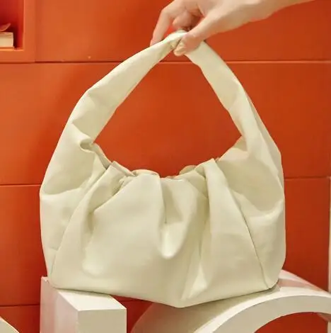 2023 Girl and Women bag Shoulder Bags , bags,tote bag ,Women Handbag Casual foreign style crossbody bag
2023 Girl and Women bag Shoulder Bags , bags,tote bag ,Women Handbag Casual foreign style crossbody bag