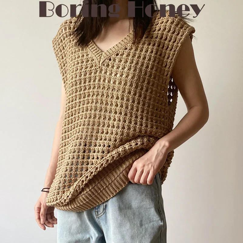 Boring Honey Japanese-Style Loose And Comfortable Mesh Tops Women V-Neck Hollow Out Knitting Vest Solid Colour Sleeveless Tops
Boring Honey Japanese-Style Loose And Comfortable Mesh Tops Women V-Neck Hollow Out Knitting Vest Solid Colour Sleeveless Tops