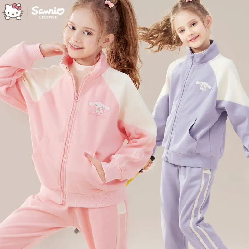 2023 Sanrio Детские комплекты из свитшота Cinnamoroll Мультяшные милые осенние спортивные костюмы для студенток мягкий набор игрушек для девочек
2023 Sanrio Детские комплекты из свитшота Cinnamoroll Мультяшные милые осенние спортивные костюмы для студенток мягкий набор игрушек для девочек