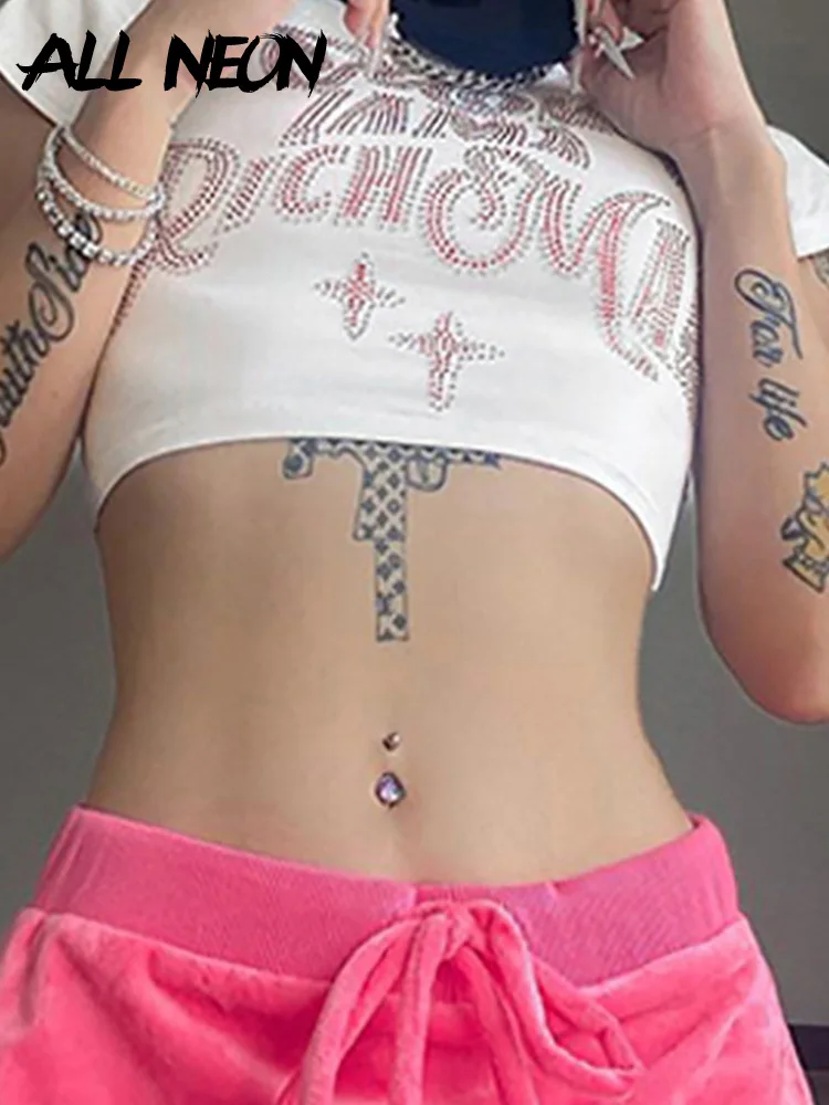 ALLNeon Aesthetics 2000s Fashion Letter Print Diamond Trim Baby Tees Y2K Indie Streetwear Scoop Collar Short Sleeve T-shits Cute
ALLNeon Aesthetics 2000s Fashion Letter Print Diamond Trim Baby Tees Y2K Indie Streetwear Scoop Collar Short Sleeve T-shits Cute