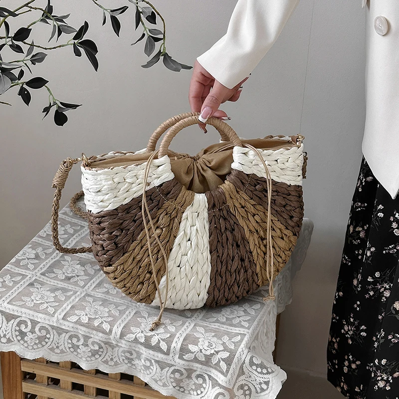 Summer Women's Contrasting Colors Hand-woven Paper Bag Design Round Handle Half-Moon Shape Tote Bag Bohemian Beach Shoulder Bag
Summer Women's Contrasting Colors Hand-woven Paper Bag Design Round Handle Half-Moon Shape Tote Bag Bohemian Beach Shoulder Bag