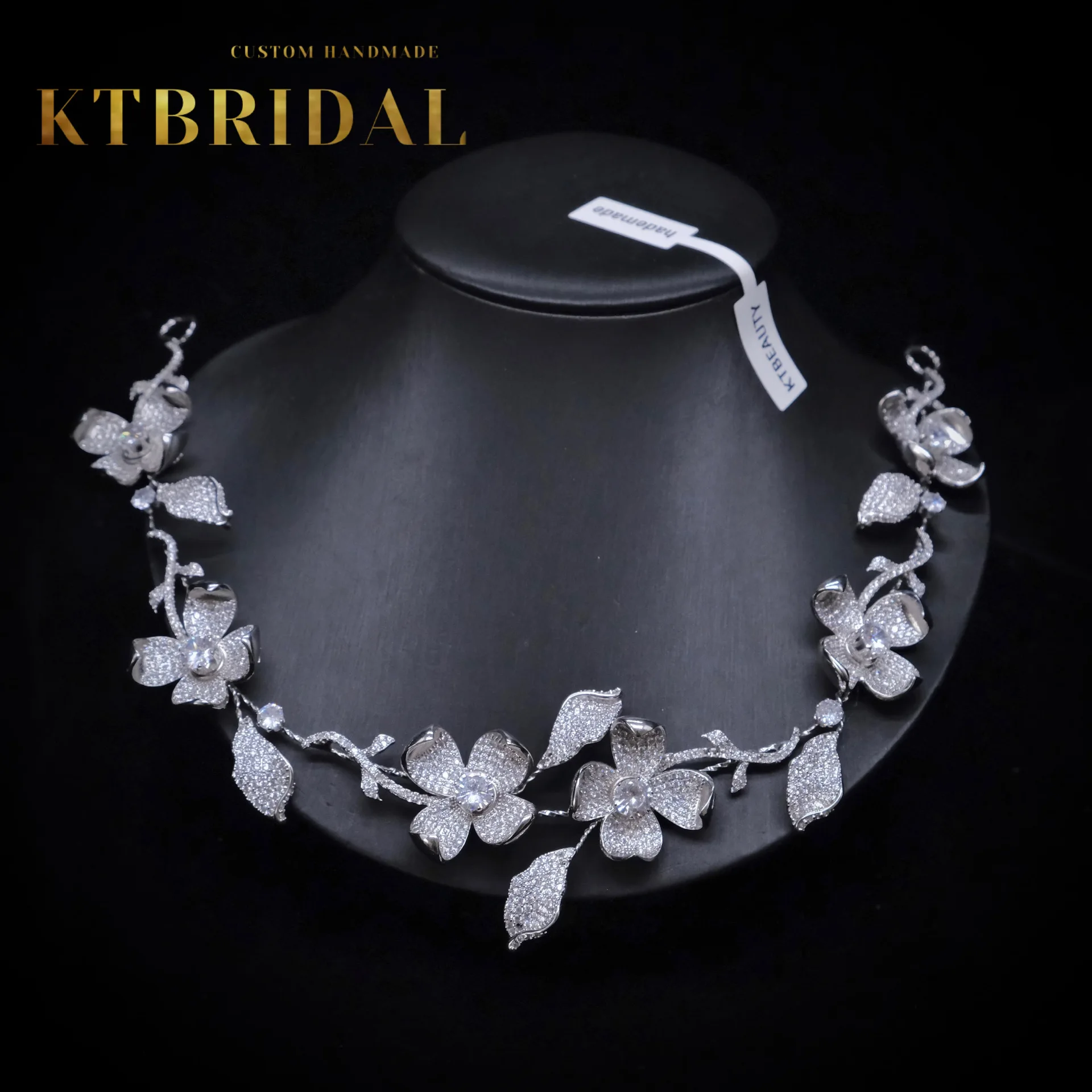 New KTBRIDAL Tiara Handmade Bridal Headpieces Zircon Leavesl Fashion Jewelry Women Gift Wedding Accessiories
New KTBRIDAL Tiara Handmade Bridal Headpieces Zircon Leavesl Fashion Jewelry Women Gift Wedding Accessiories