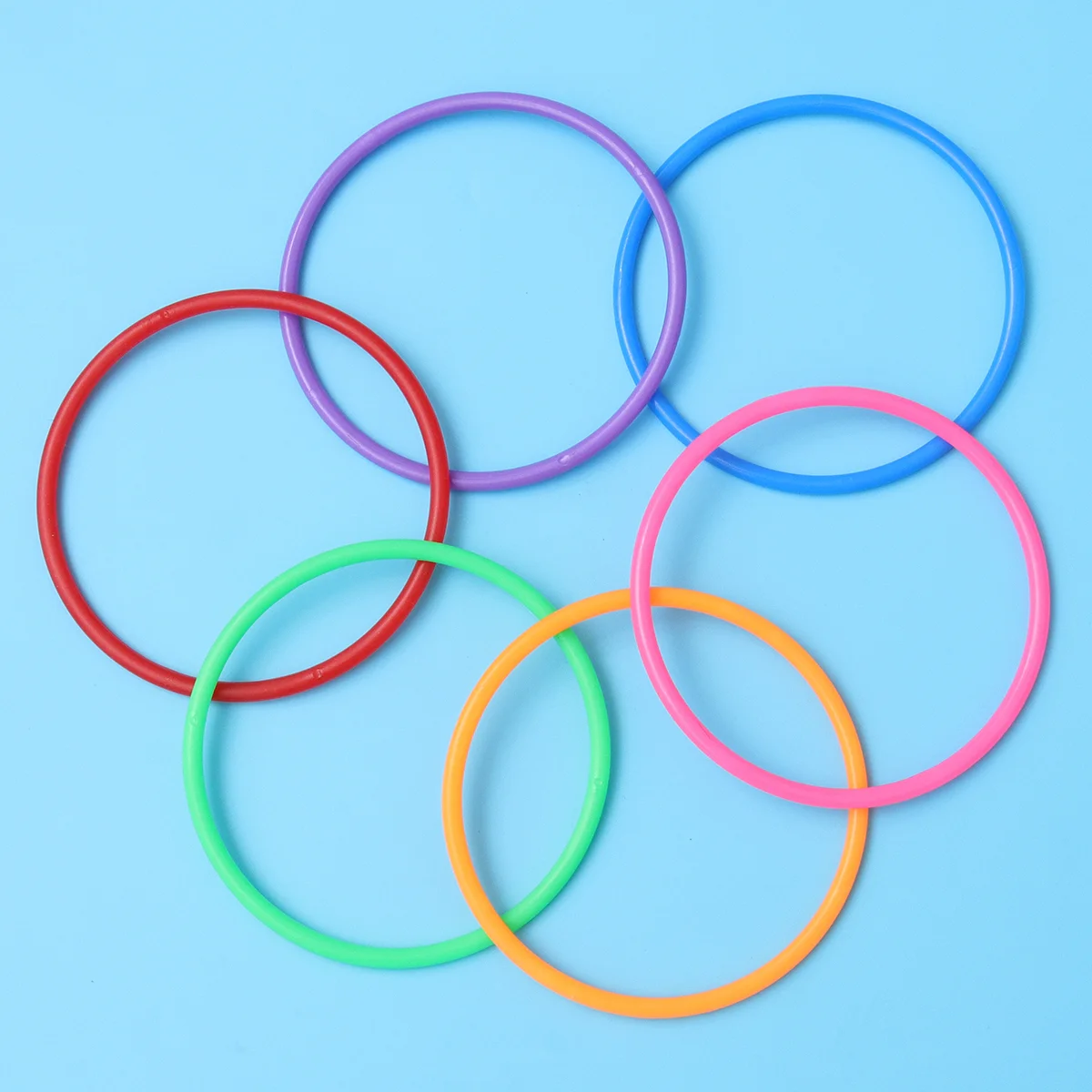 Plastic Toss Rings Kids Ring Toss Game for Carnival Garden Backyard Outdoor Games (Random Color) 
Plastic Toss Rings Kids Ring Toss Game for Carnival Garden Backyard Outdoor Games (Random Color)