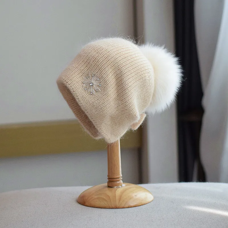 

New Point Drill Rabbit Hair Knitted Hat Female Autumn Winter fox Fur Pompom Hat Outdoor Warm Ear Protection Hat Pile Pile Hat