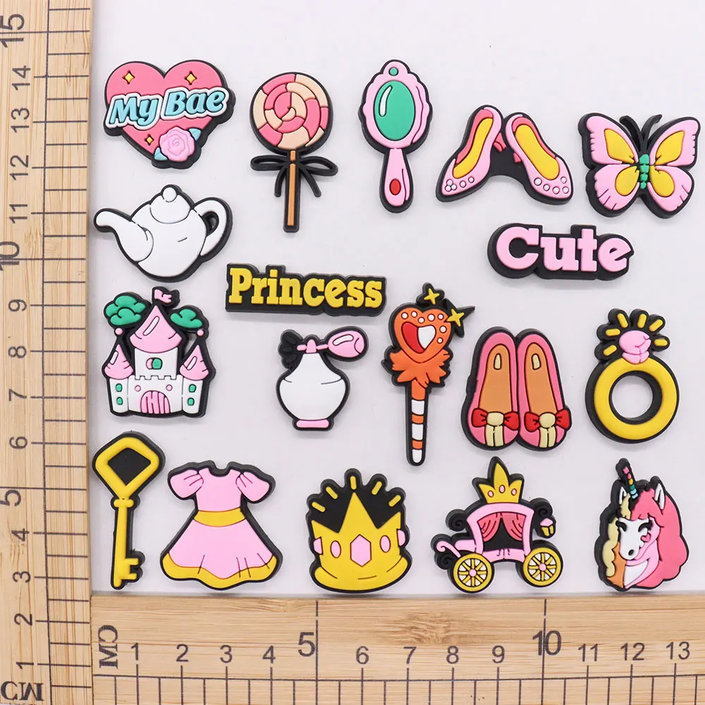 Mix 50PCS PVC Croc Charms High Heels Candy Carriage Skirt Castle Butterfly Buckle Clog Fit Wristbands Hole Slipper Decoration
Mix 50PCS PVC Croc Charms High Heels Candy Carriage Skirt Castle Butterfly Buckle Clog Fit Wristbands Hole Slipper Decoration