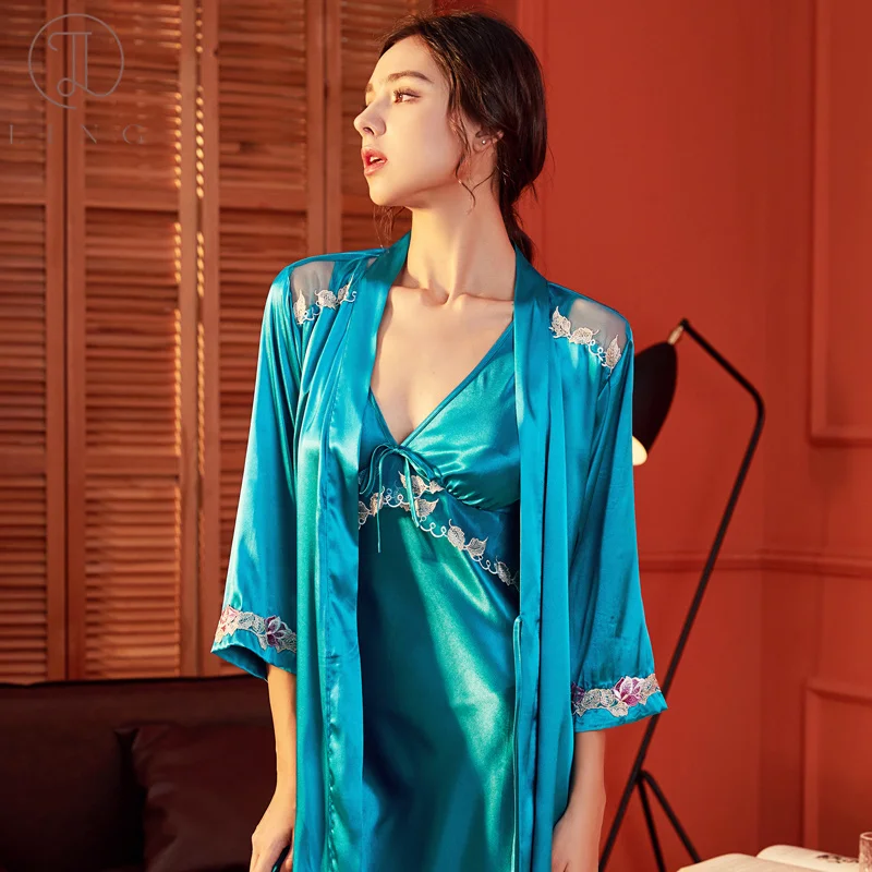 Ling Women's SlipDress Pajama With Bra Pad Solid Plus Size Embroidery Sexy Silk Sleepwear Dresse Sleepwear Robe 2 Pcs Robe Gowns
Ling Women's SlipDress Pajama With Bra Pad Solid Plus Size Embroidery Sexy Silk Sleepwear Dresse Sleepwear Robe 2 Pcs Robe Gowns