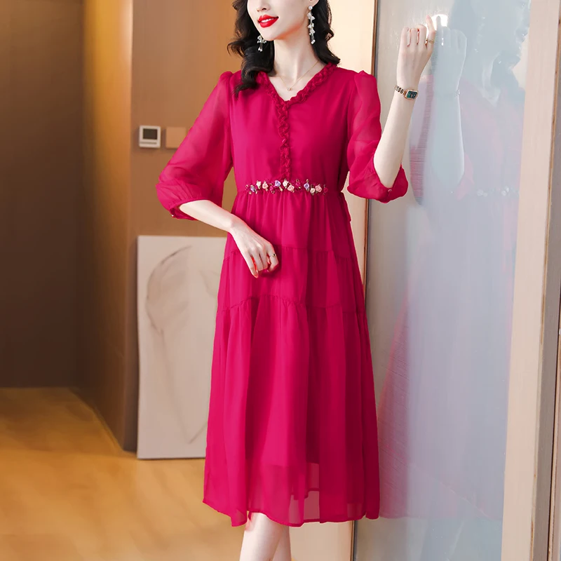 Boho Red Chiffon Chic Appliques Midi Dress Women Summer Elegant Bodycon Ruffled V-Neck Dress 2023 Korean Fashion Casual Dress
Boho Red Chiffon Chic Appliques Midi Dress Women Summer Elegant Bodycon Ruffled V-Neck Dress 2023 Korean Fashion Casual Dress