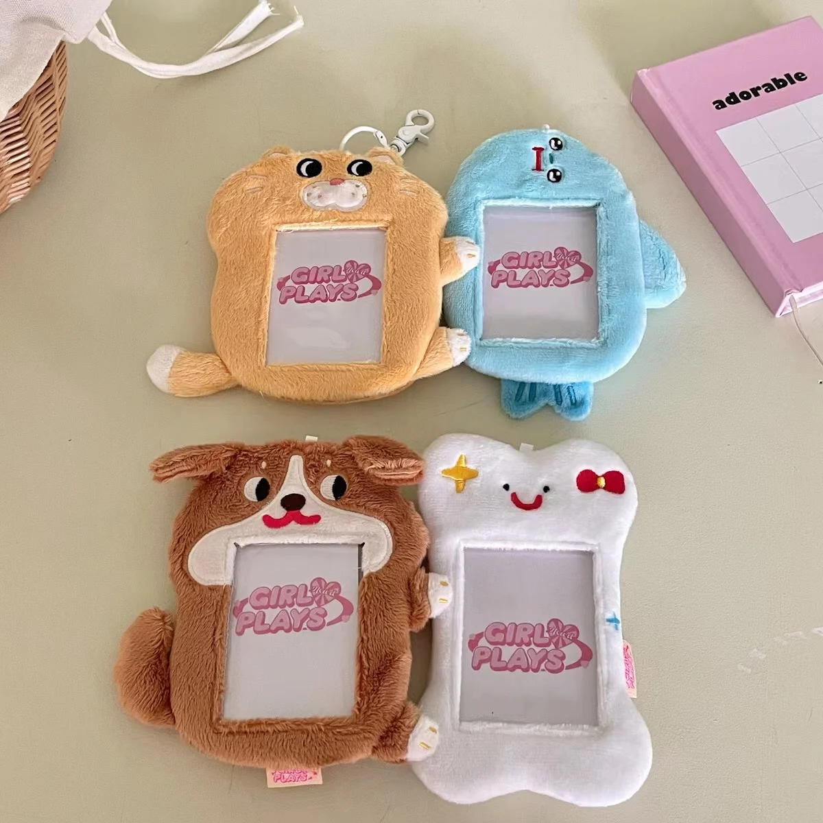 Kawaii, 2 шт., коты и собаки CP, комбинированная фотография, искусственная плюшевая трехдюймовая фотография K-POP, фотография, искусственная подвеска
Kawaii, 2 шт., коты и собаки CP, комбинированная фотография, искусственная плюшевая трехдюймовая фотография K-POP, фотография, искусственная подвеска