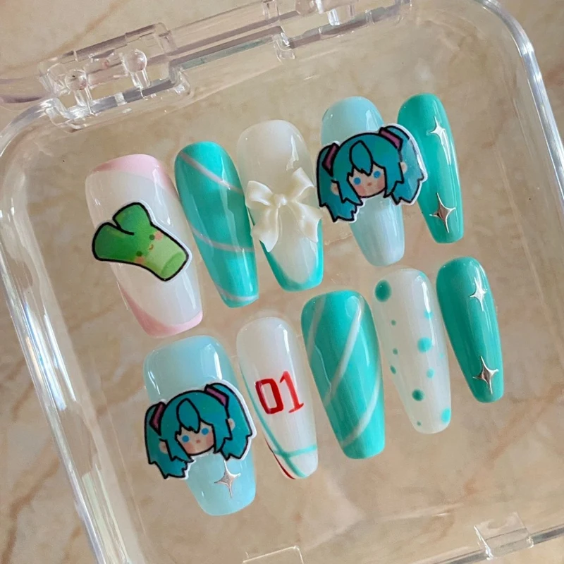 Hatsune Miku ручной работы трехмерный носимый маникюр, двухмерный анимационный периферийный портативный Съемный патч для ногтей
Hatsune Miku ручной работы трехмерный носимый маникюр, двухмерный анимационный периферийный портативный Съемный патч для ногтей