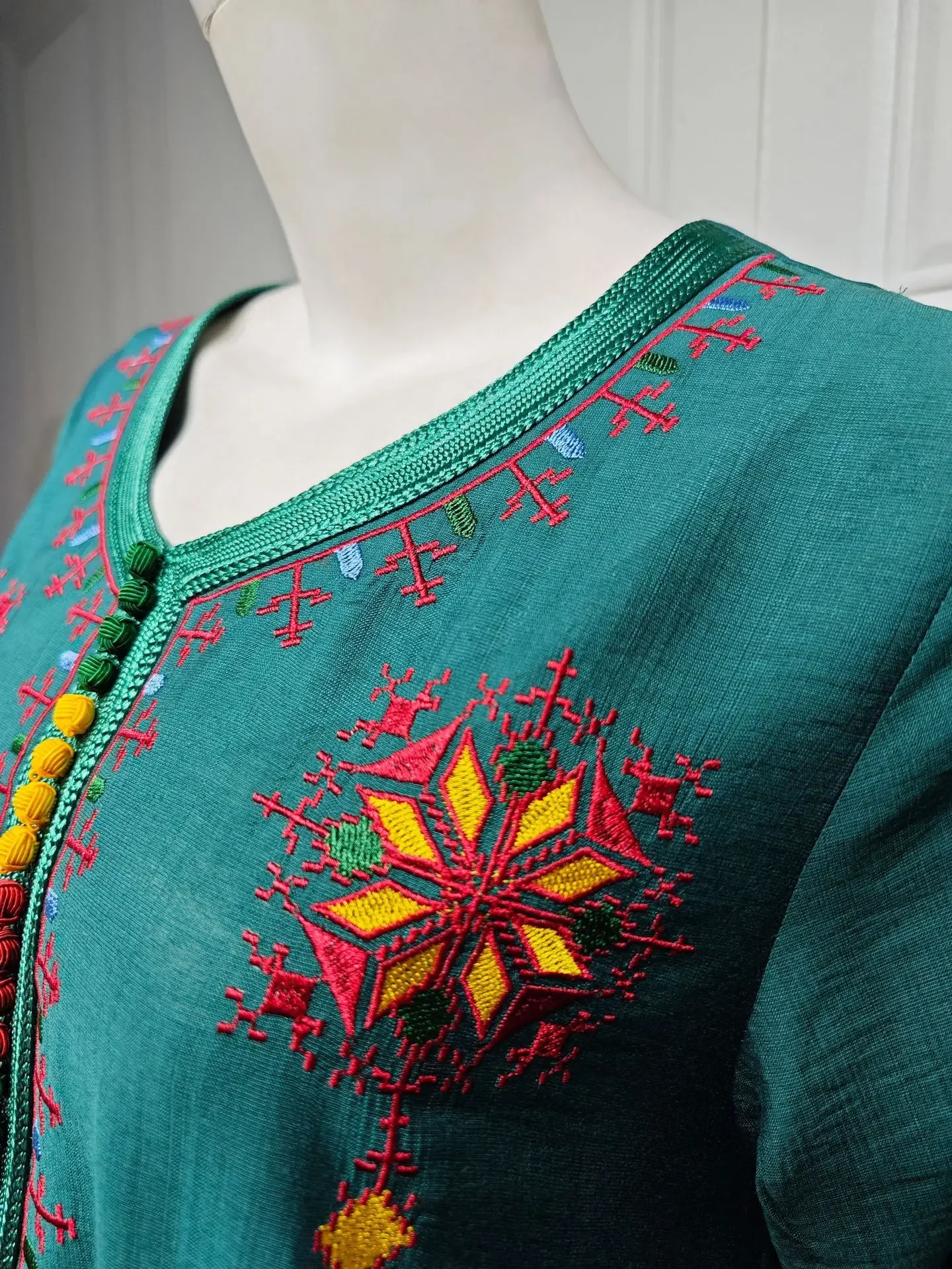 فستان مسلم مطرز أنيق للنساء جلابية عباية رمضان فساتين طويلة عبايات امرأة كيمونو رداء قفطان مغربي فيستدوس فستان مسلم مطرز أنيق للنساء جلابية عباية رمضان فساتين طويلة عبايات امرأة كيمونو رداء قفطان مغربي فيستدوس