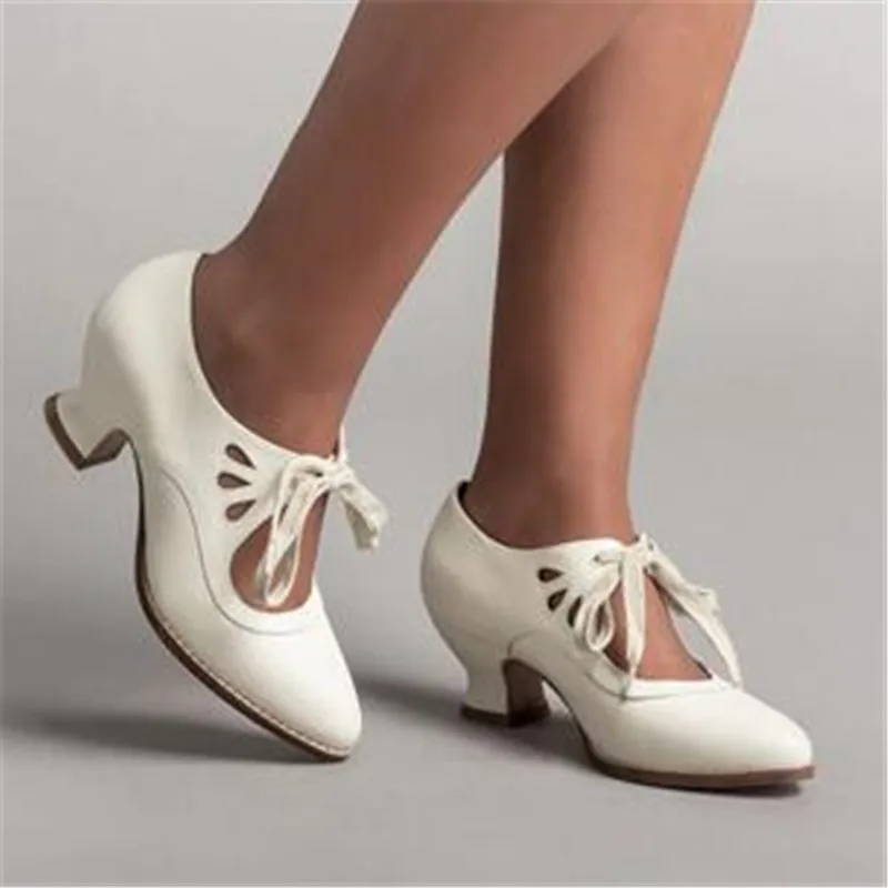 Retro Mary Jane Pumps Woman Vintage Lace Up Low Heel Dress Zapatos Ladies Brand Design Butterfly Wing Derby Shoes Plus Size
Retro Mary Jane Pumps Woman Vintage Lace Up Low Heel Dress Zapatos Ladies Brand Design Butterfly Wing Derby Shoes Plus Size