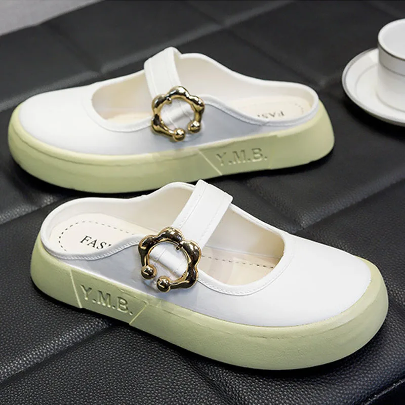 Женские сандалии без задника, удобные шлепанцы из мягкого ПВХ, с круглым носком, на плоской подошве, повседневные пляжные тапочки, лето 2023
Женские сандалии без задника, удобные шлепанцы из мягкого ПВХ, с круглым носком, на плоской подошве, повседневные пляжные тапочки, лето 2023