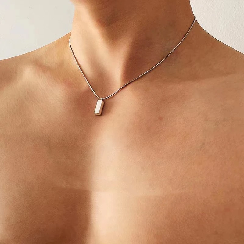 New Gold Baseball Necklace for Men with Diamonds Shining Personalized Punk Pendant Hip Hop Cool Holiday Gift
New Gold Baseball Necklace for Men with Diamonds Shining Personalized Punk Pendant Hip Hop Cool Holiday Gift