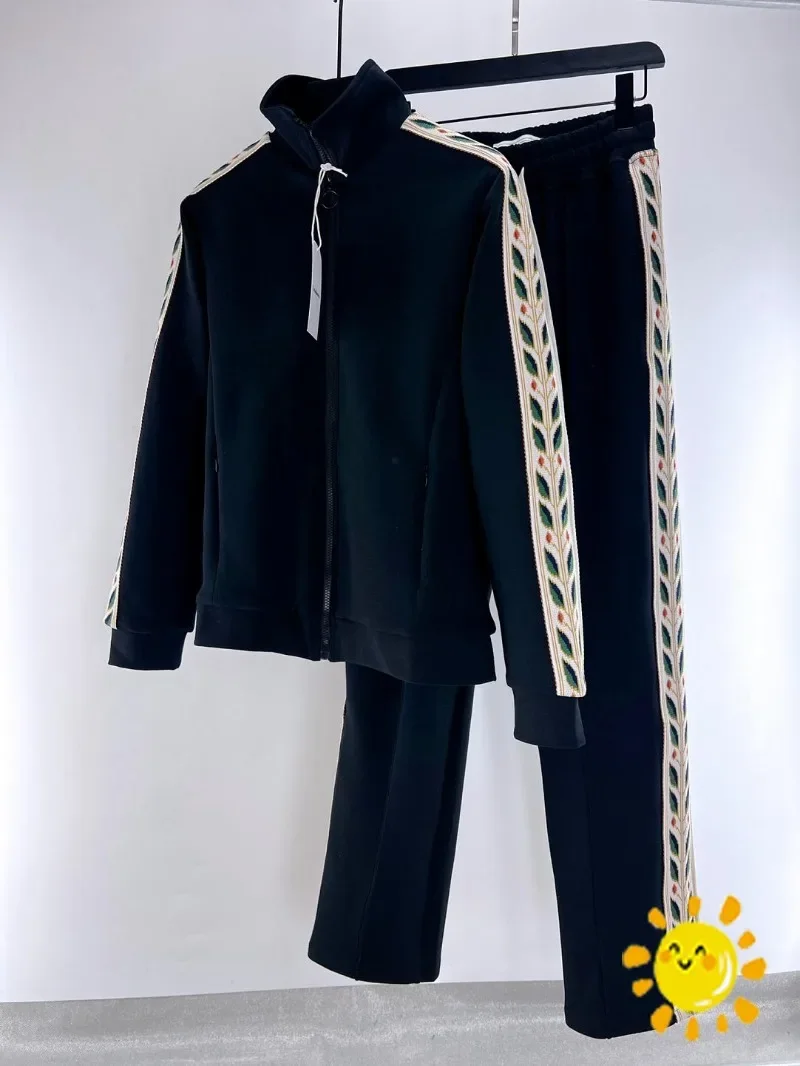 New fasion Zipper Embroidered Ribbon Casablanca Jacket for Women Men Heavy Fabric Coat Casual Oversize Hippie Clothes
New fasion Zipper Embroidered Ribbon Casablanca Jacket for Women Men Heavy Fabric Coat Casual Oversize Hippie Clothes