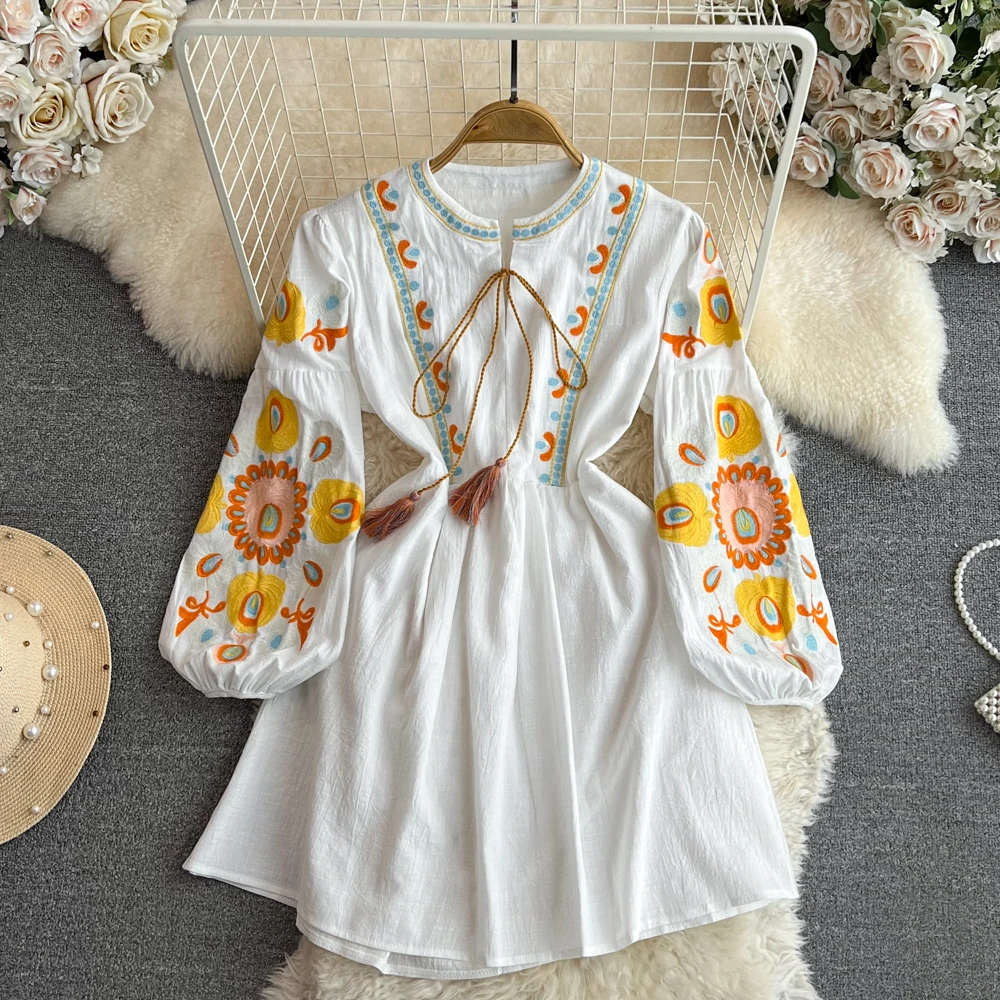Embroidery Cotton Linen Dress for Women Elegant Lace-Up O-neck Lantern Sleeve A-Line Vestidos Female Versatile Daily Frocks
Embroidery Cotton Linen Dress for Women Elegant Lace-Up O-neck Lantern Sleeve A-Line Vestidos Female Versatile Daily Frocks