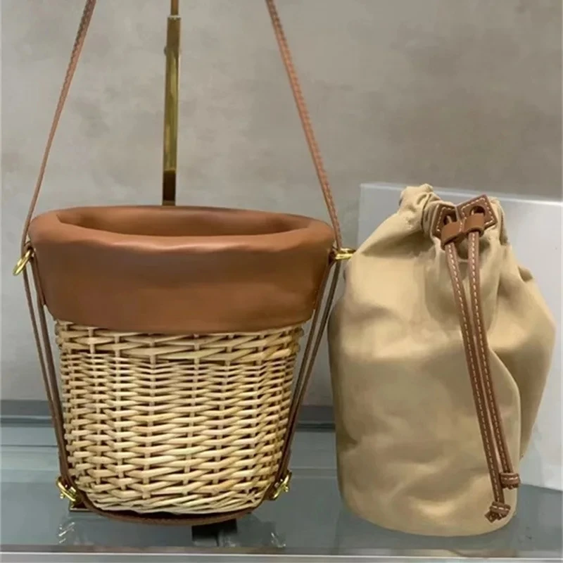 2024 Summer New Bamboo Woven Women's Vegetable Basket Handmade Woven Handbag Grass Woven French Single Shoulder Crossbody Bag
2024 Summer New Bamboo Woven Women's Vegetable Basket Handmade Woven Handbag Grass Woven French Single Shoulder Crossbody Bag