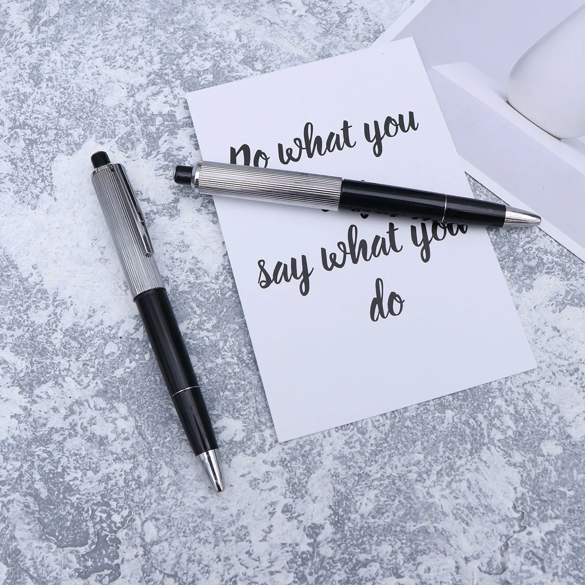 5 шт. электрическая ручка, забавные школьные игрушки, металлическая шариковая ручка для офиса, пластиковый гаджет для студентов
5 шт. электрическая ручка, забавные школьные игрушки, металлическая шариковая ручка для офиса, пластиковый гаджет для студентов