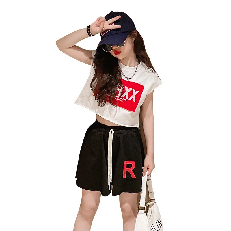 Fashion Korean Children's Clothing Summer Letter Print Sleeveless T-shirt + Elastic Waist Shorts 2pcs Streetwear Outfit 4-14 Yrs
Fashion Korean Children's Clothing Summer Letter Print Sleeveless T-shirt + Elastic Waist Shorts 2pcs Streetwear Outfit 4-14 Yrs