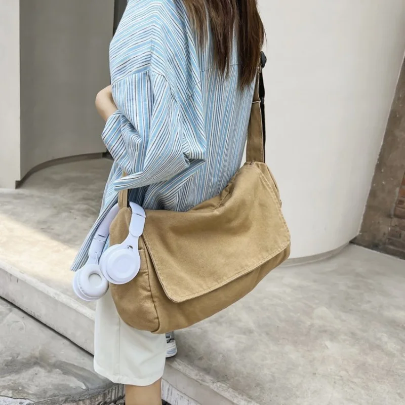 

New Women Vintage Messenger Bag Teenager Canvas Tote Bag Simple Crossbody Handbag Students Large Capacity Satchel Commuting Bags