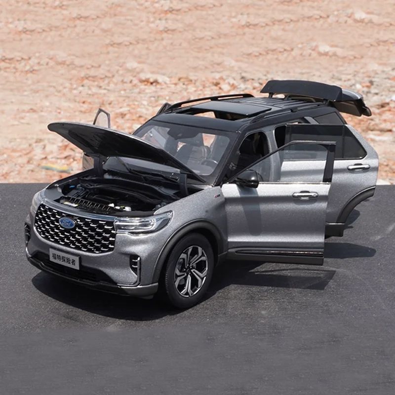 1/18 Ford 2023 EXPLORER SUV Off-road Diecast Metal Model Simulation Car Ornaments Collection Gray Boy Toys Gifts
1/18 Ford 2023 EXPLORER SUV Off-road Diecast Metal Model Simulation Car Ornaments Collection Gray Boy Toys Gifts