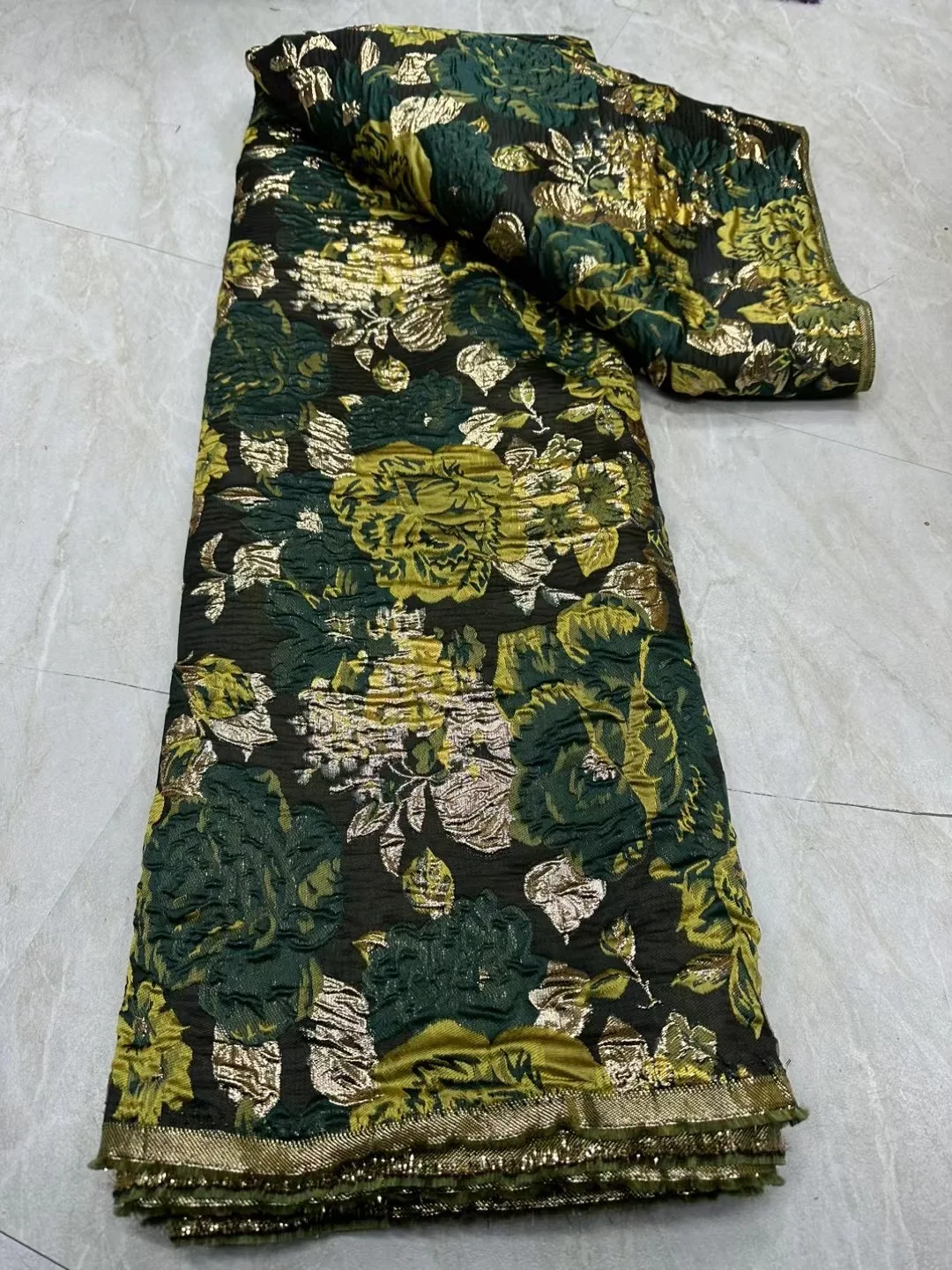 Latest African Lace Fabric 2024 High Quality Brocade Jacquard Fabric French Tulle Nigerian Lace Fabric for Party CW5914
Latest African Lace Fabric 2024 High Quality Brocade Jacquard Fabric French Tulle Nigerian Lace Fabric for Party CW5914