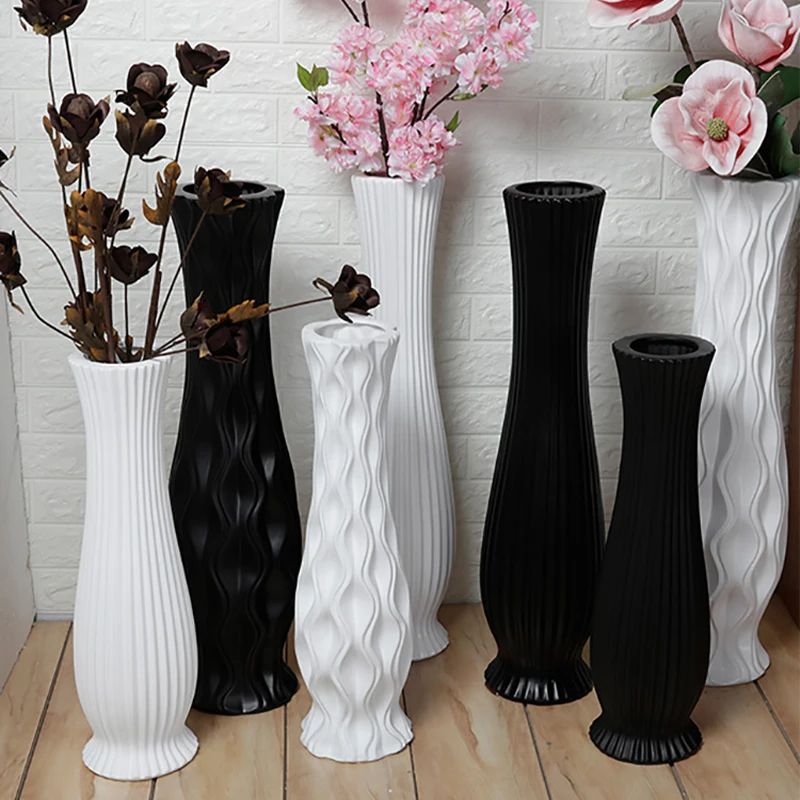 Design Creative Modern Vase Advanced Bedroom Outdoor Nordic Ceramic Vase Aesthetic Office Decoration Chambre Room Decorator
Design Creative Modern Vase Advanced Bedroom Outdoor Nordic Ceramic Vase Aesthetic Office Decoration Chambre Room Decorator