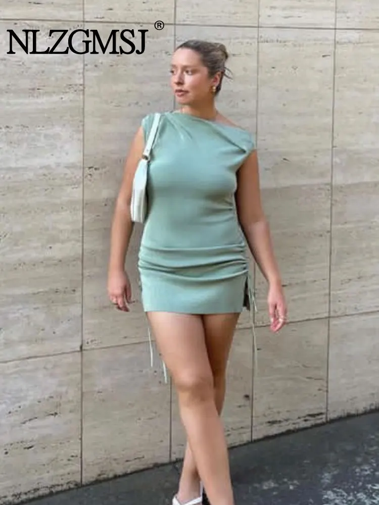 Nlzgmsj TRAF 2024 Drawstring Ruched Asymmetrical Dress Summer Sexy Night Outfits Women Clubwear Mini Dress
Nlzgmsj TRAF 2024 Drawstring Ruched Asymmetrical Dress Summer Sexy Night Outfits Women Clubwear Mini Dress