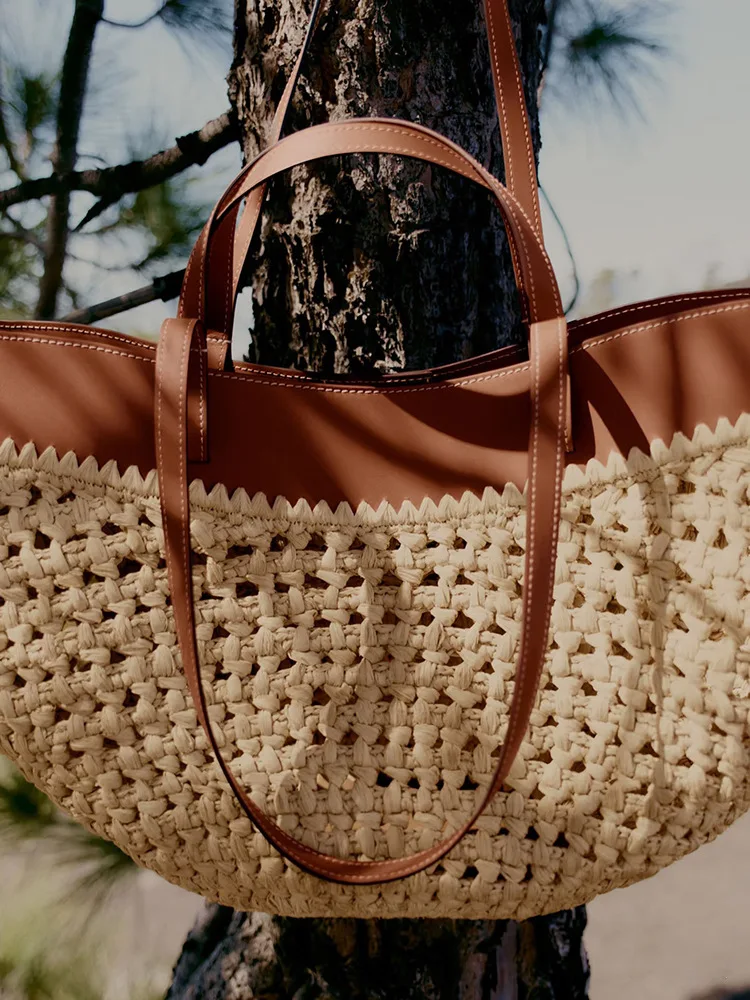 2025 Designer Literary Straw Woven Tote Bag 2 S8cf48d4ba9c64170a0b7ab9a34dd47bfs