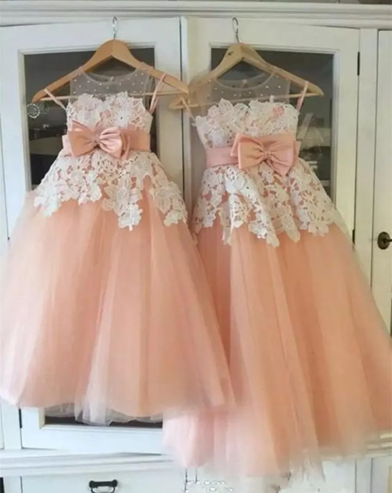 

Pink Flower Girl Dresses for Weddings Tulle Princess Lace Applique Bow Holy First Communion Gowns Party Pageant Skirts For Kids