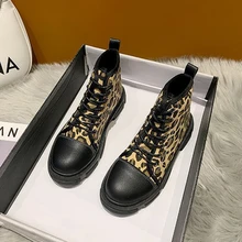 Platform Ankle Boots Women Lace-up Leopard Print Flat Shoes 2022 Spring Ladies Round Toe Zebra Pattern Boots botas de mujer
Platform Ankle Boots Women Lace-up Leopard Print Flat Shoes 2022 Spring Ladies Round Toe Zebra Pattern Boots botas de mujer