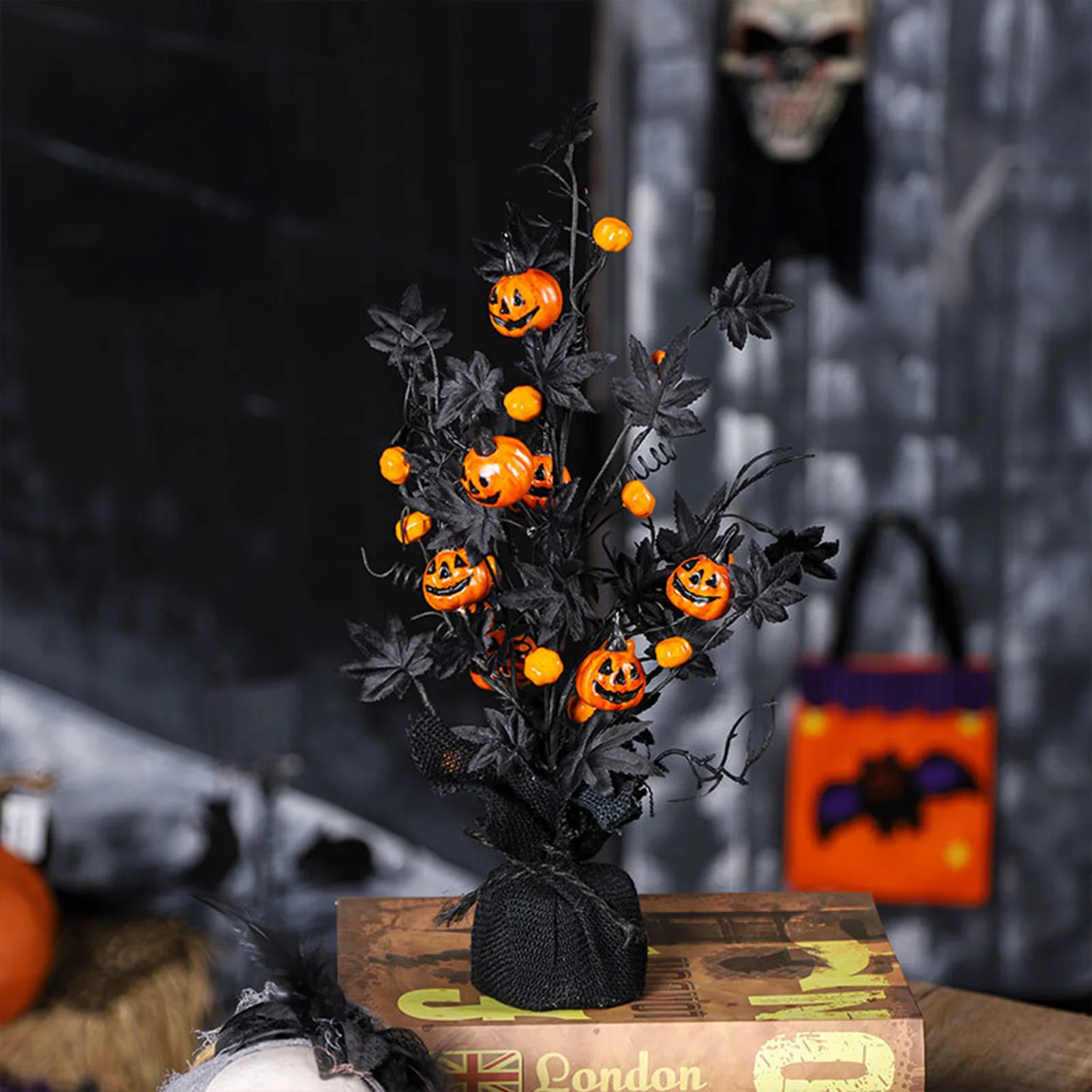 Halloween Branches Decoration Unique Haunted House Gothic Floral Decor Suitable for Tabletop Wreath Vase
Halloween Branches Decoration Unique Haunted House Gothic Floral Decor Suitable for Tabletop Wreath Vase