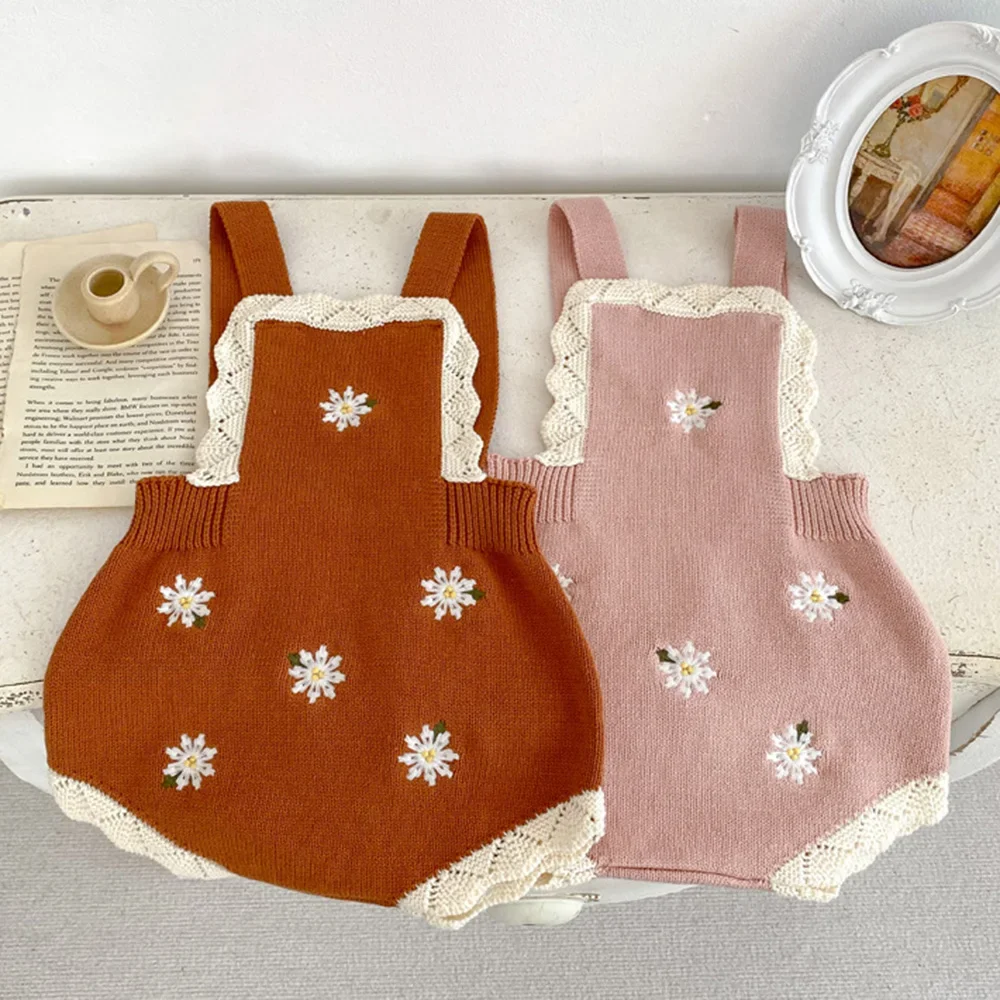 2023 Autumn Winter Baby Cute Floral Knitted Romper Soft Warm Little Girls Suspender Lace Jumpsuit Infant Kids Clothes
2023 Autumn Winter Baby Cute Floral Knitted Romper Soft Warm Little Girls Suspender Lace Jumpsuit Infant Kids Clothes