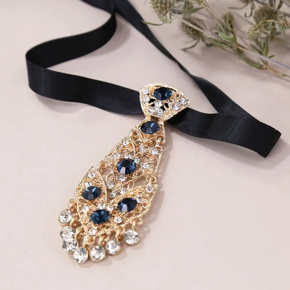 Wedding Tie Crystal Necktie Unisex Suit Men Ties Metal Rhinestone Necktie Business Ties Women Necktie
Wedding Tie Crystal Necktie Unisex Suit Men Ties Metal Rhinestone Necktie Business Ties Women Necktie