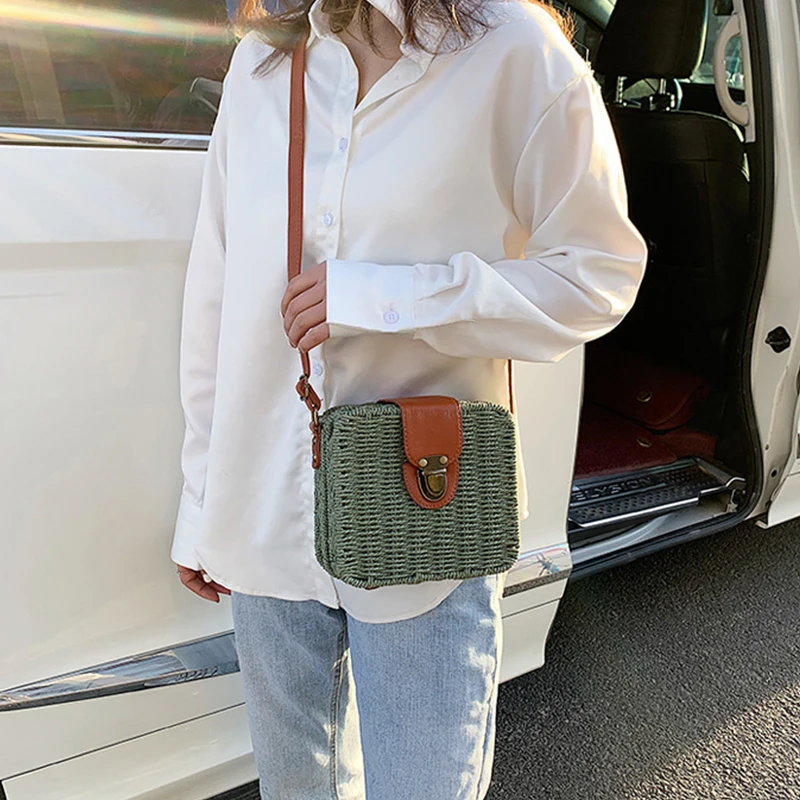 Small Round Rattan Purse - Handwoven Vacation Essential 10 S8d4752772eb5401d9bbff9a4f99e0feeH