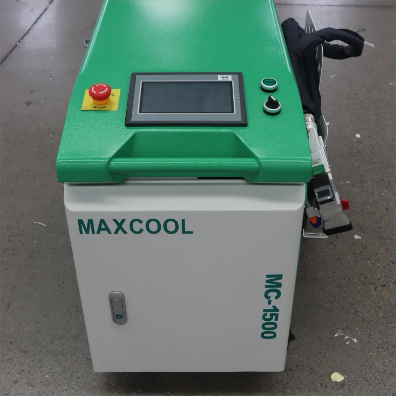 Fiber Laser Cleaning Machine for Metal Parts Rust Paint Oil Removal 1500W 2000W 3000W 
Fiber Laser Cleaning Machine for Metal Parts Rust Paint Oil Removal 1500W 2000W 3000W