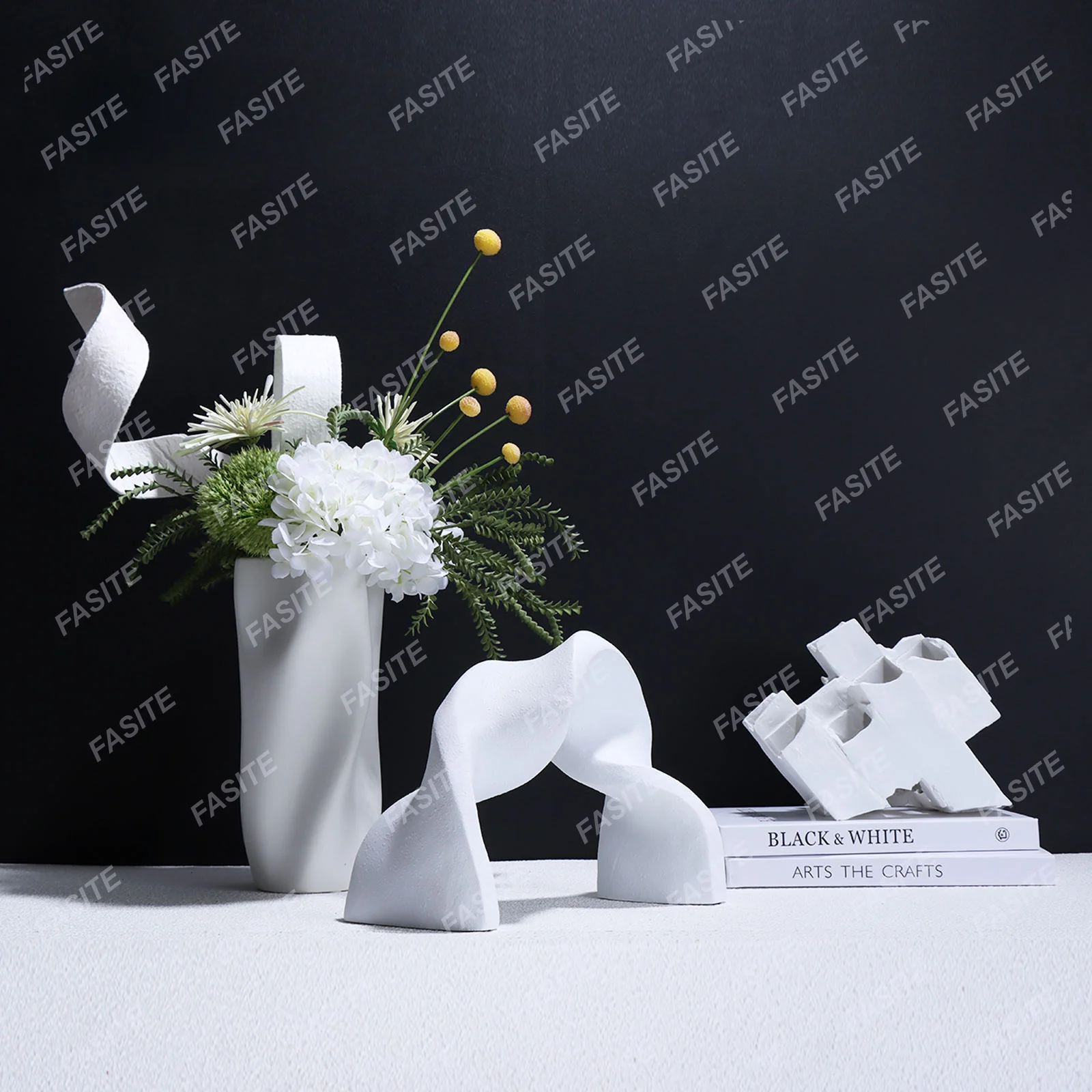 Простой и современный геометрический керамический цветок из смолы для образцов, офис продаж в отеле, гостиная, кабинет, мягкое украшение
Простой и современный геометрический керамический цветок из смолы для образцов, офис продаж в отеле, гостиная, кабинет, мягкое украшение