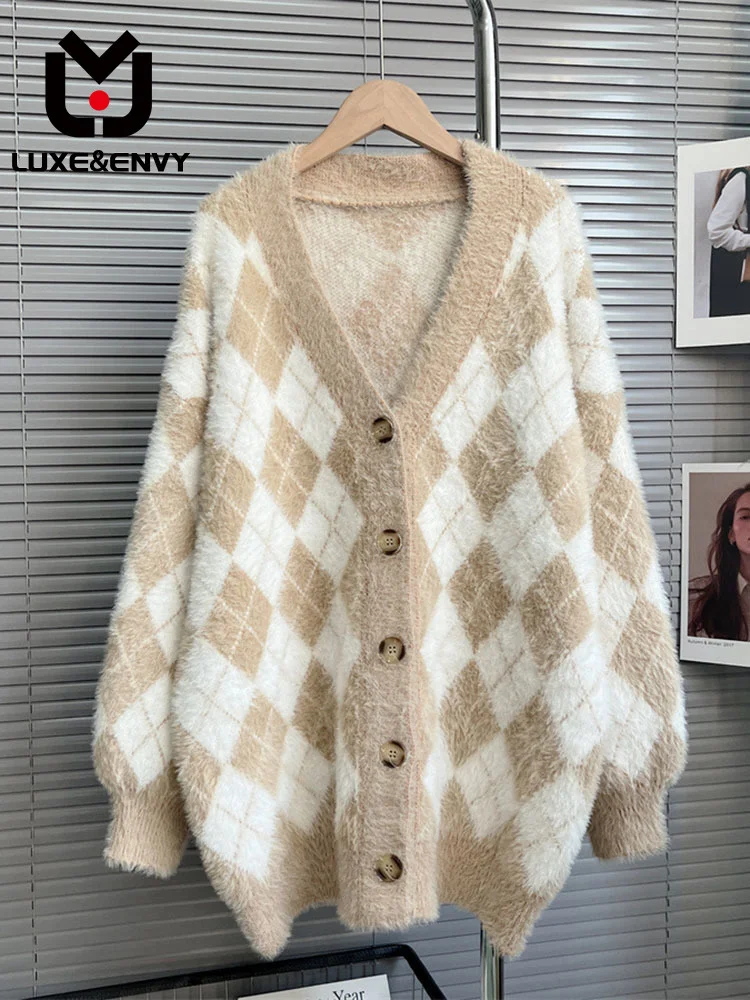 LUXE&ENVY Mink Plush Sweater Jacket Women Autumn Winter, Korean Loose High-end Feeling, Soft Glutinous Diamond Plaid
LUXE&ENVY Mink Plush Sweater Jacket Women Autumn Winter, Korean Loose High-end Feeling, Soft Glutinous Diamond Plaid