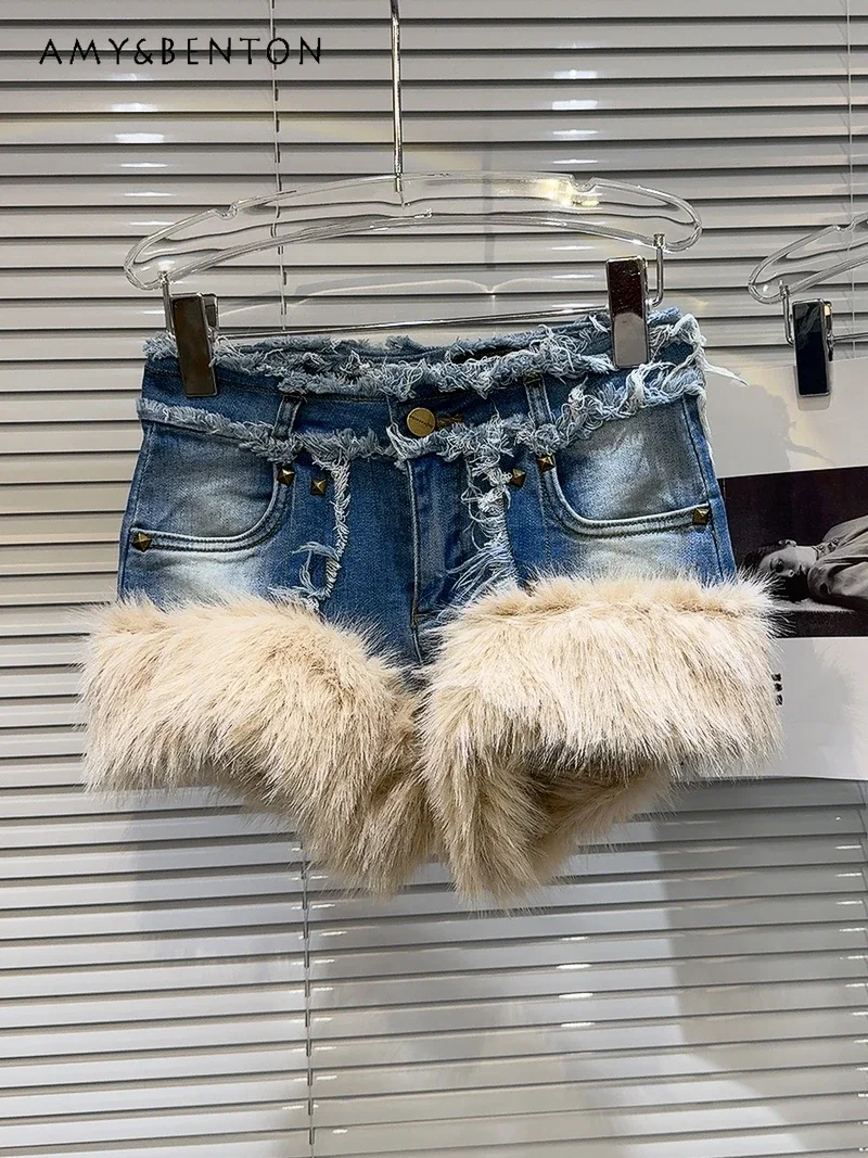 Winter New Fashion Environment-Friendly Fur Stitching Goth Rivet Denim Shorts Retro Washed Worn Sexy Hot Girl Shorts for Women
Winter New Fashion Environment-Friendly Fur Stitching Goth Rivet Denim Shorts Retro Washed Worn Sexy Hot Girl Shorts for Women
