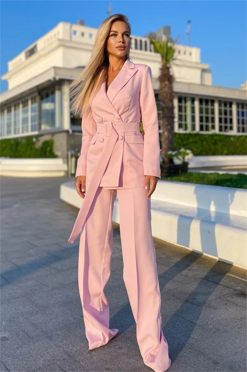 Designer Pink Women Suits Set Tie Waist Blazer+Pants Formal Office Lady Prom Dress Costumes Jacket With Belt Double Breasted
Designer Pink Women Suits Set Tie Waist Blazer+Pants Formal Office Lady Prom Dress Costumes Jacket With Belt Double Breasted