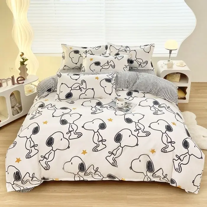 Новинка, креативное забавное постельное белье Snoopy с мультяшным рисунком, приятное на ощупь промытое хлопковое постельное белье с начесом и пододеяльником, комплект из трех предметов
Новинка, креативное забавное постельное белье Snoopy с мультяшным рисунком, приятное на ощупь промытое хлопковое постельное белье с начесом и пододеяльником, комплект из трех предметов