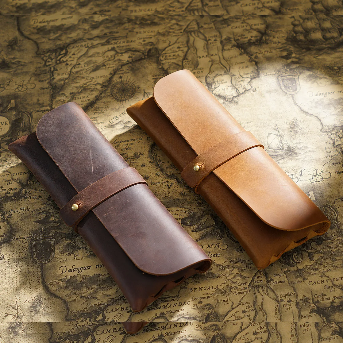 Cowhide Retro Pen Bag Minimalist Large Capacity Leather Junior High School Student Stationery Box
Cowhide Retro Pen Bag Minimalist Large Capacity Leather Junior High School Student Stationery Box