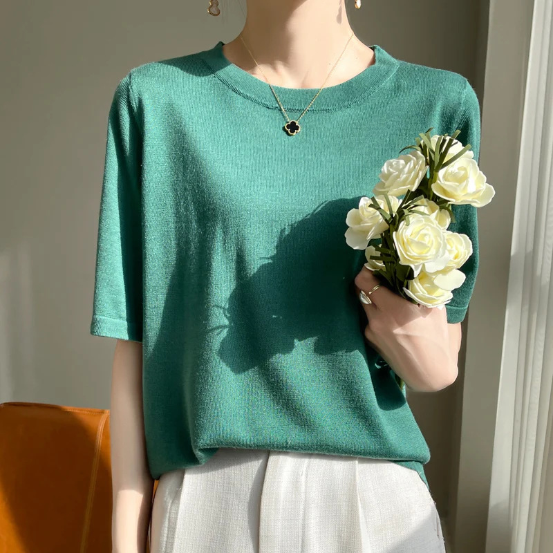 2024 Summer New Tencel Wool Short sleeved Women's Loose Round Neck T-shirt Fine Imitation Knitted Solid Color Half Sleeves Top
2024 Summer New Tencel Wool Short sleeved Women's Loose Round Neck T-shirt Fine Imitation Knitted Solid Color Half Sleeves Top