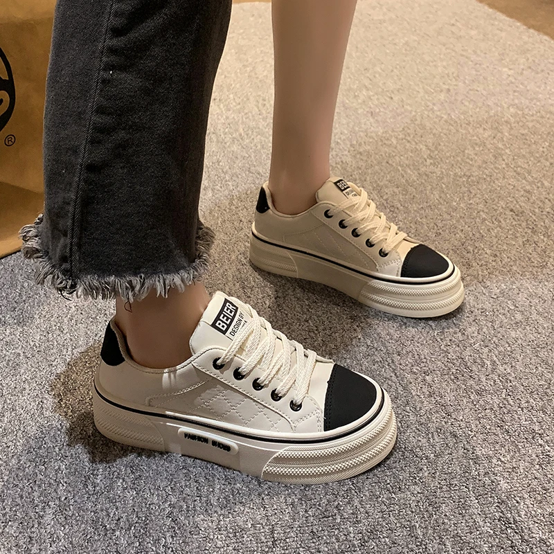 Women's Shoes Platform Modis Round Toe Casual Female Sneakers Autumn Shallow Mouth Wedge Basket 2023 Clogs Cute New Small Fall
Women's Shoes Platform Modis Round Toe Casual Female Sneakers Autumn Shallow Mouth Wedge Basket 2023 Clogs Cute New Small Fall