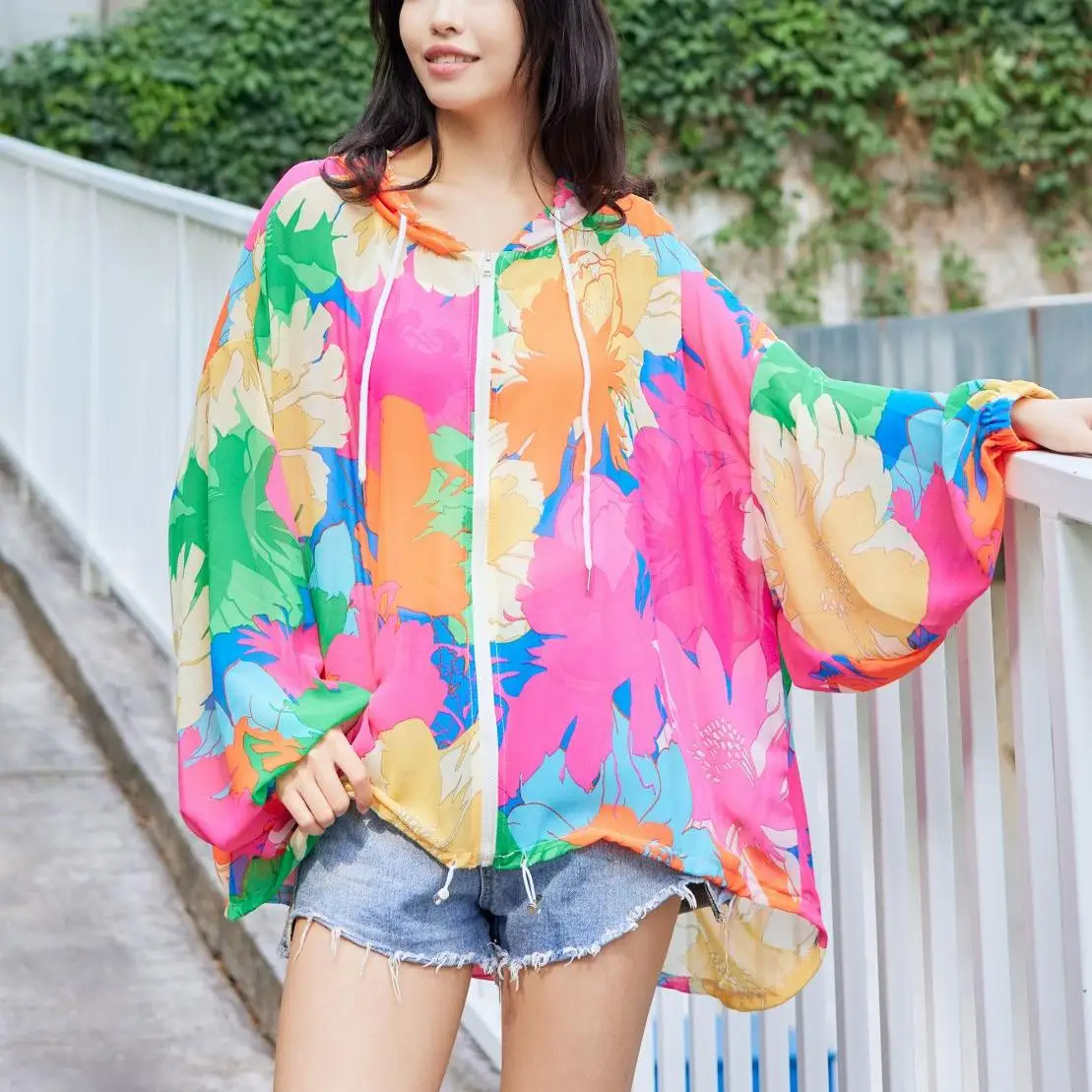 Dimanaf 2024 Spring Summer Women Blouses Shirts Beach Zipper Cardigan Oversize Loose Chiffon Transparent Long Sleeve Floral
Dimanaf 2024 Spring Summer Women Blouses Shirts Beach Zipper Cardigan Oversize Loose Chiffon Transparent Long Sleeve Floral